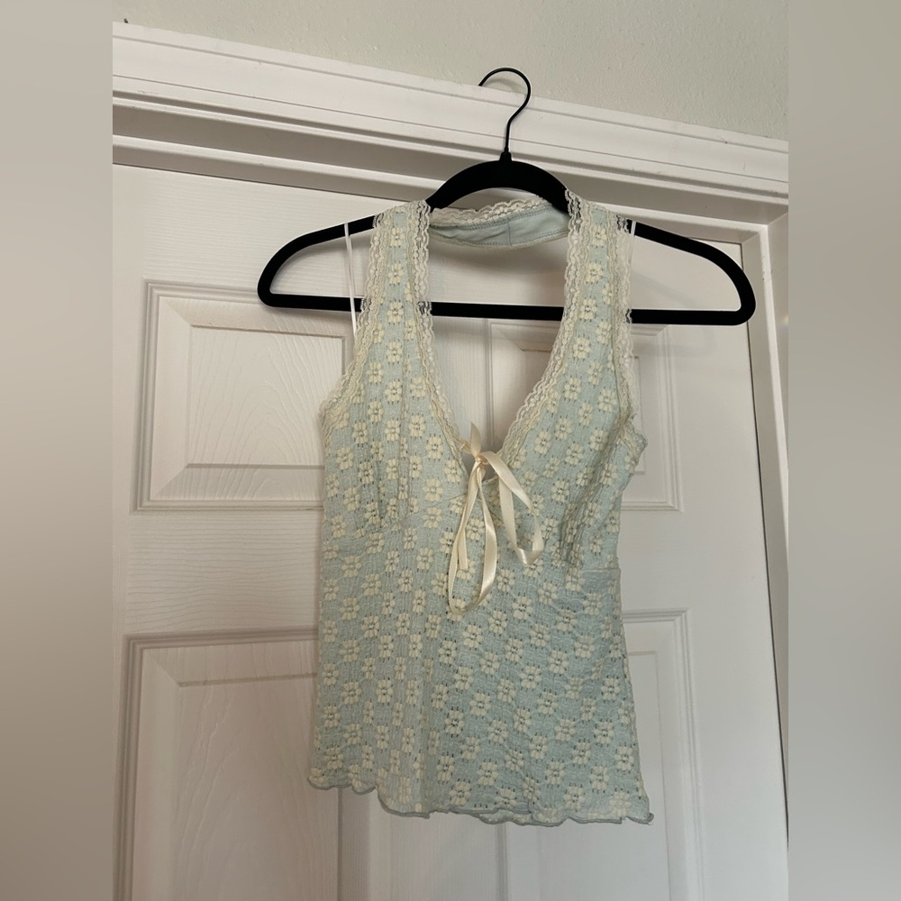 Lace Sleeveless Top with Bow